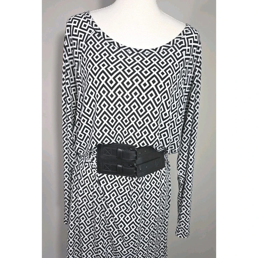 Michael Kors Belted Geometric Shift Dress Black White Long Sleeve Size S